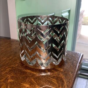 Slatkin & Co. Candle Holder